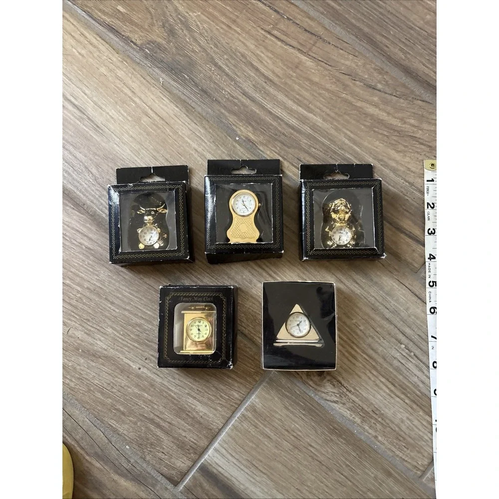 5-Miniature Clock Lot Taurus, Lion, Mantel Clock Needs Battery New In Packaging